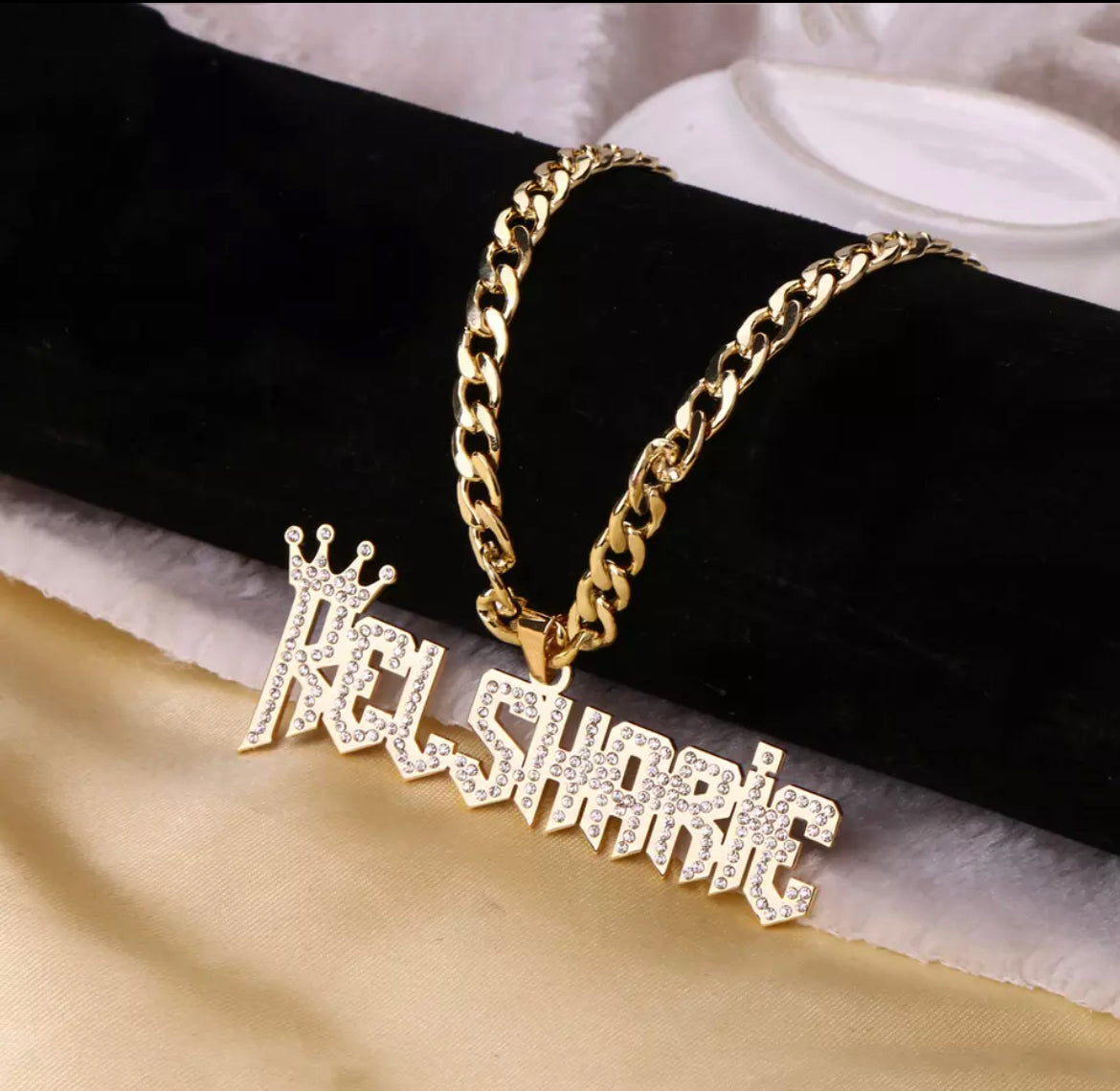 Royalty necklace
